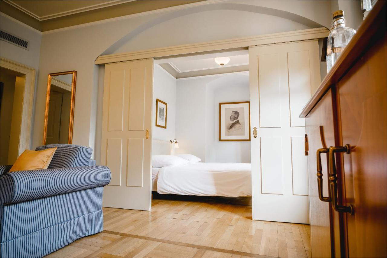 Residenz Weingut Schloss Reinhartshausen Bed and Breakfast Eltville am Rhein Buitenkant foto