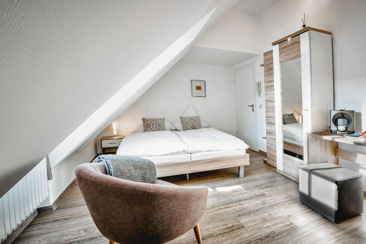 Residenz Weingut Schloss Reinhartshausen Bed and Breakfast Eltville am Rhein Buitenkant foto