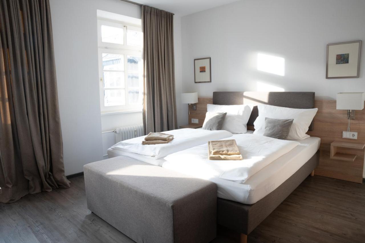 Residenz Weingut Schloss Reinhartshausen Bed and Breakfast Eltville am Rhein Buitenkant foto