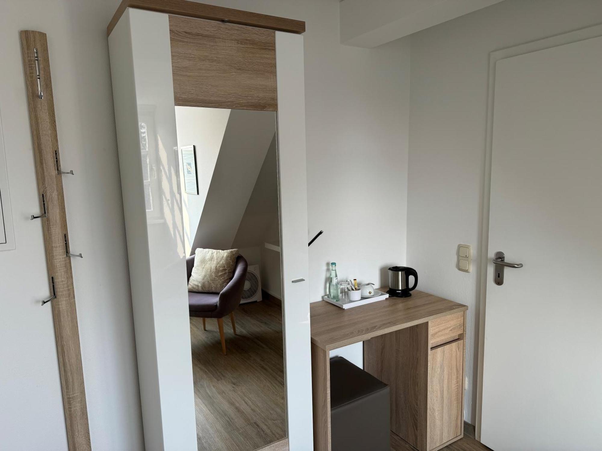 Residenz Weingut Schloss Reinhartshausen Bed and Breakfast Eltville am Rhein Buitenkant foto