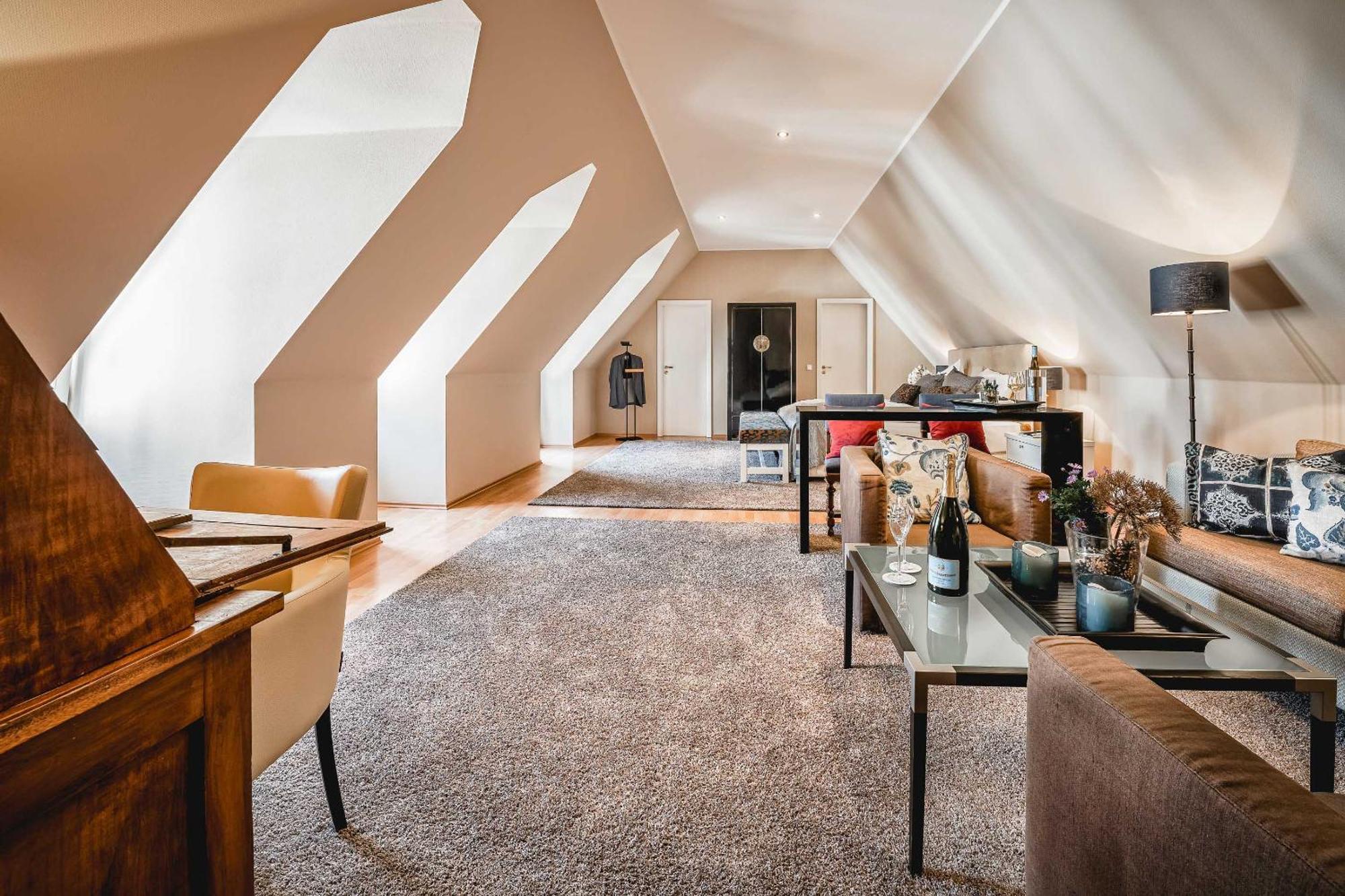 Residenz Weingut Schloss Reinhartshausen Bed and Breakfast Eltville am Rhein Buitenkant foto
